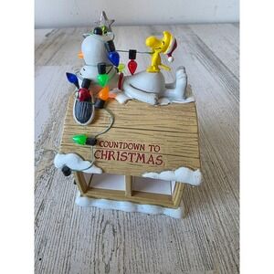 Hallmark Snoopy dog House advent calendar strings figurine statue as is